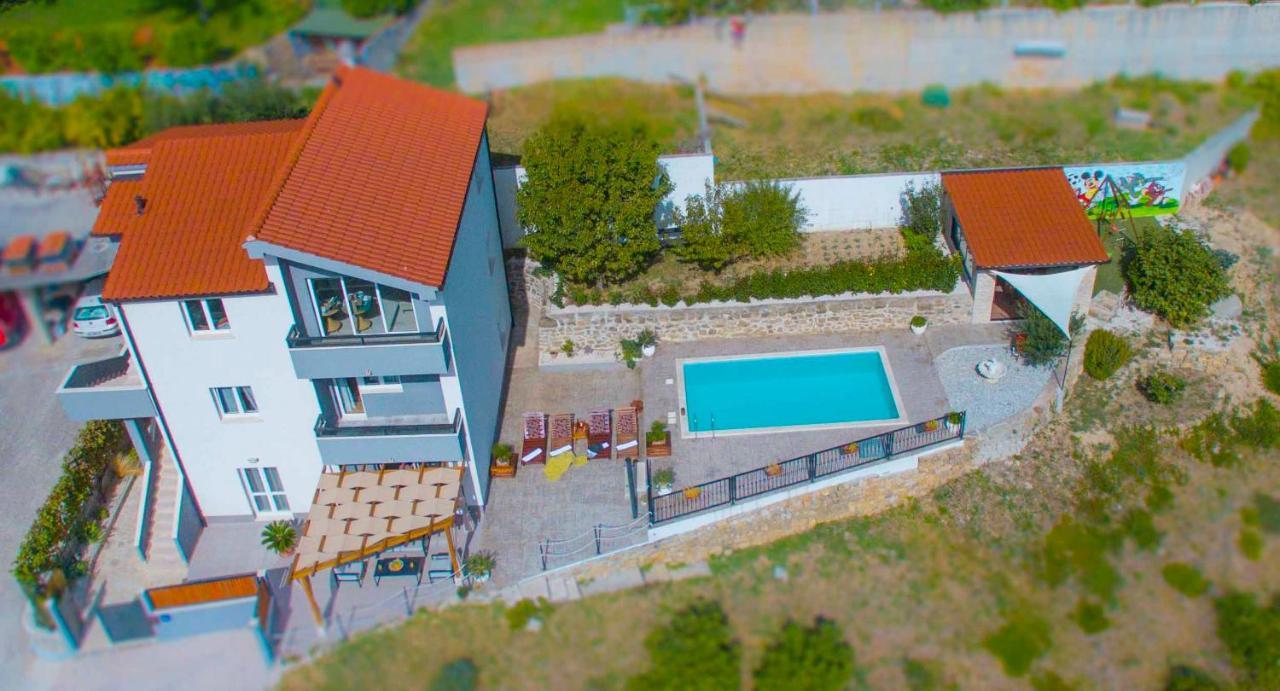 Hill Apartment With Private Pool Kučine Εξωτερικό φωτογραφία