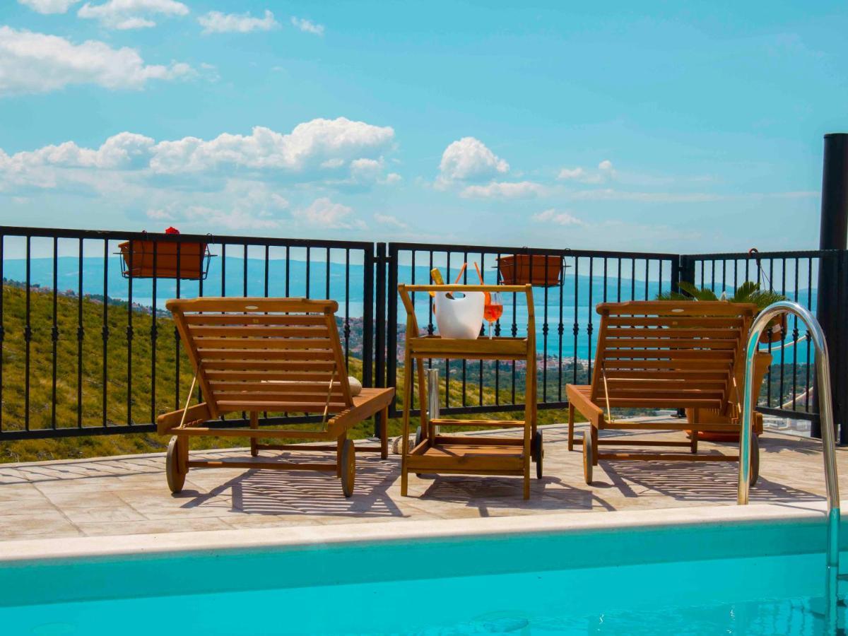 Hill Apartment With Private Pool Kučine Εξωτερικό φωτογραφία