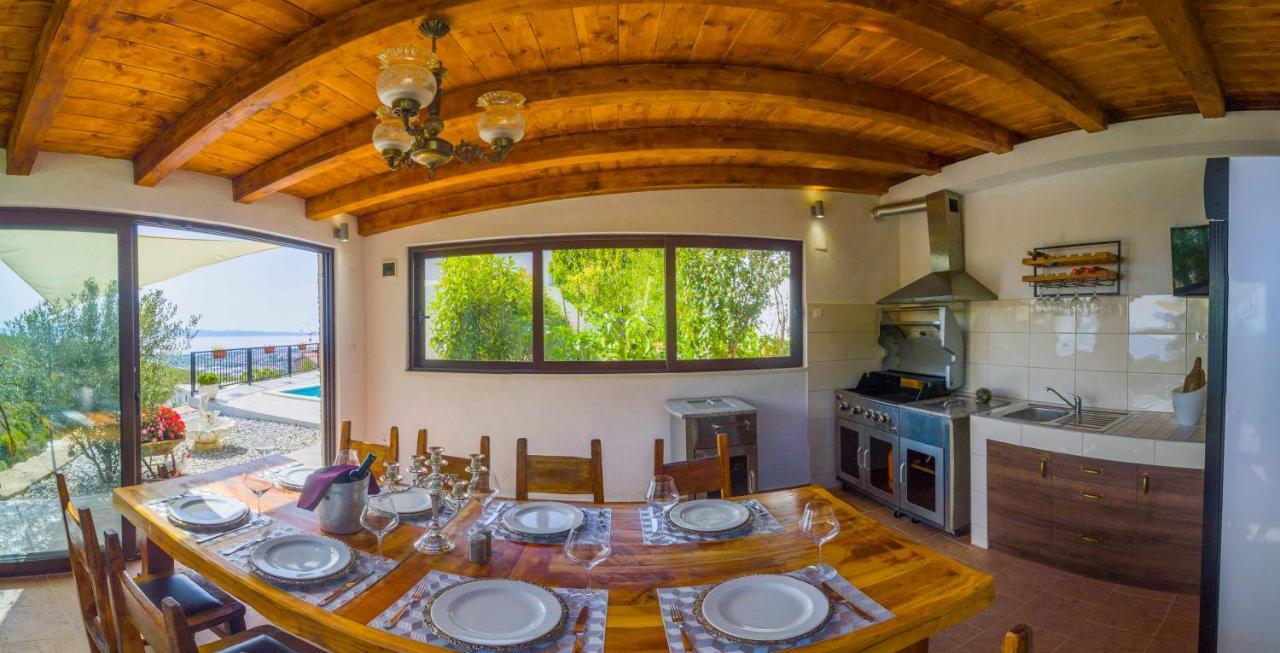 Hill Apartment With Private Pool Kučine Εξωτερικό φωτογραφία