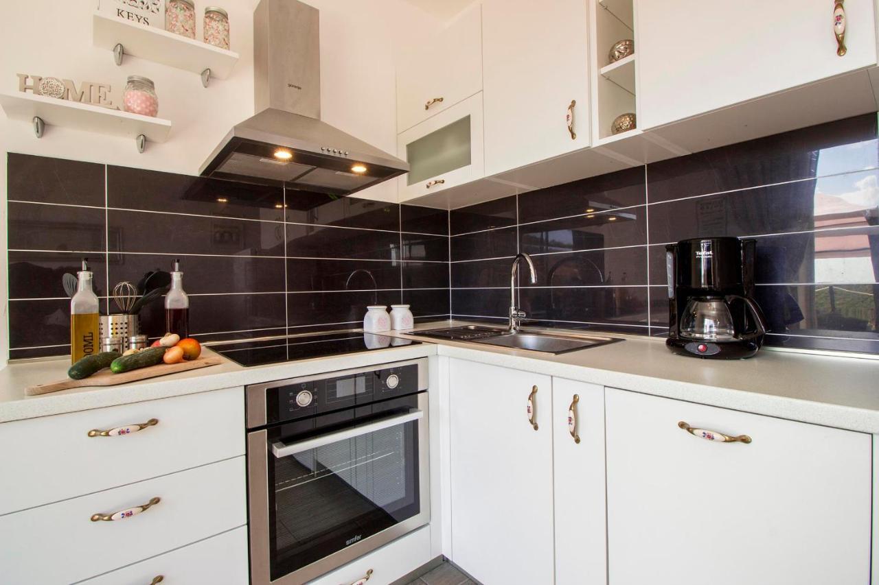 Hill Apartment With Private Pool Kučine Εξωτερικό φωτογραφία
